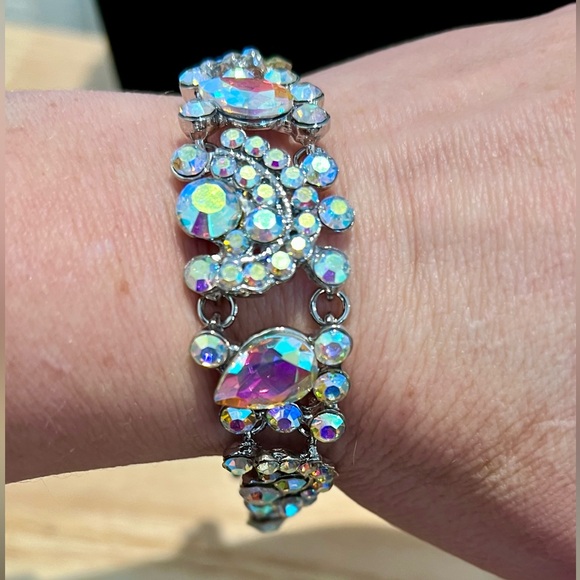 AB CRYSTAL RHINESTONE JEWELRY SET THAT IS BEYOND 🔥🔥🔥 ABSOLUTE 🦄🦄🦄🦄 - Picture 9 of 13